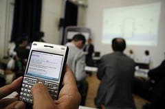 mobile-social-networking-phone